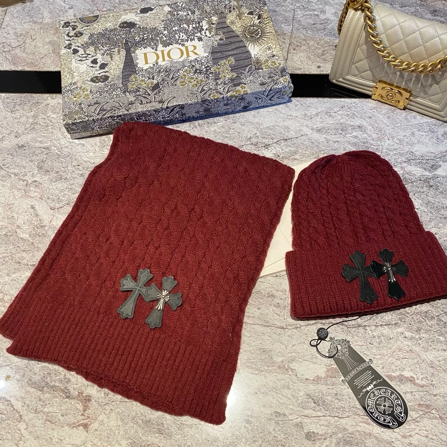 Crow Heart Set: Cashmere Knitted Hat + Scarf🧣